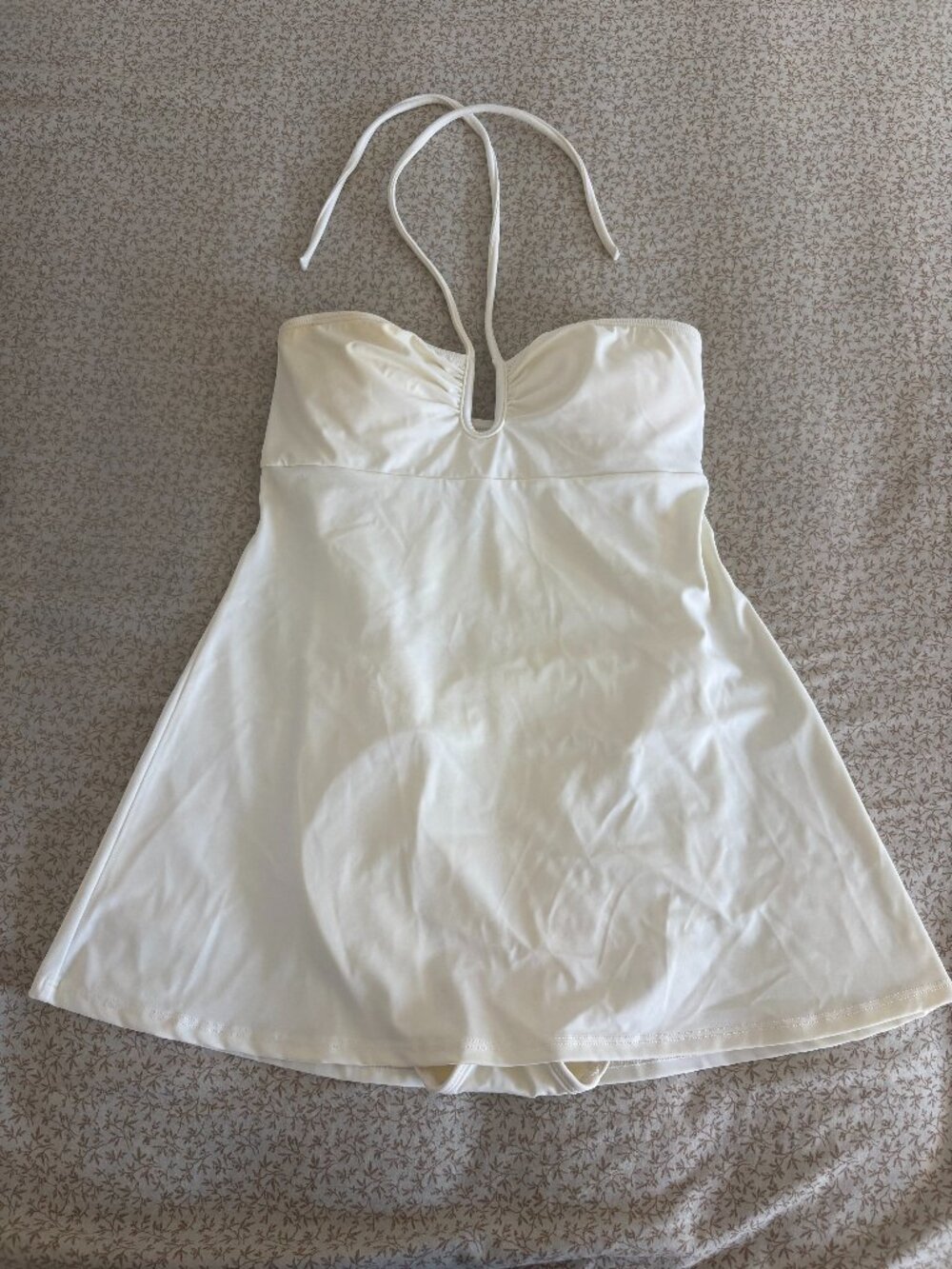 Cami SWIM White Halter Skirted One‑Piece Swimsuit Size 4